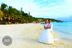 destination wedding photographer roatan -8